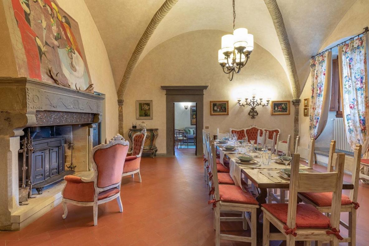 La Canonica Di Cortine Pensionat Barberino di Val dʼElsa Exteriör bild