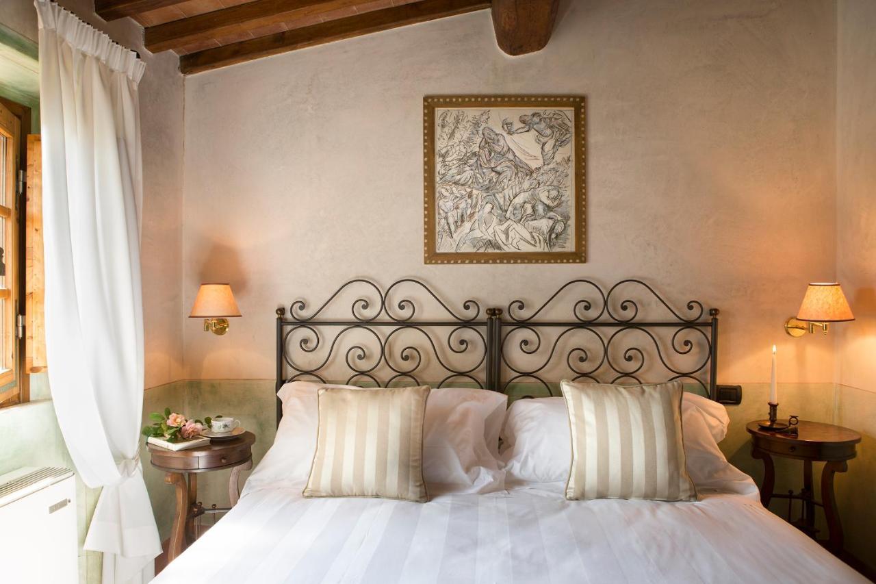 La Canonica Di Cortine Pensionat Barberino di Val dʼElsa Exteriör bild