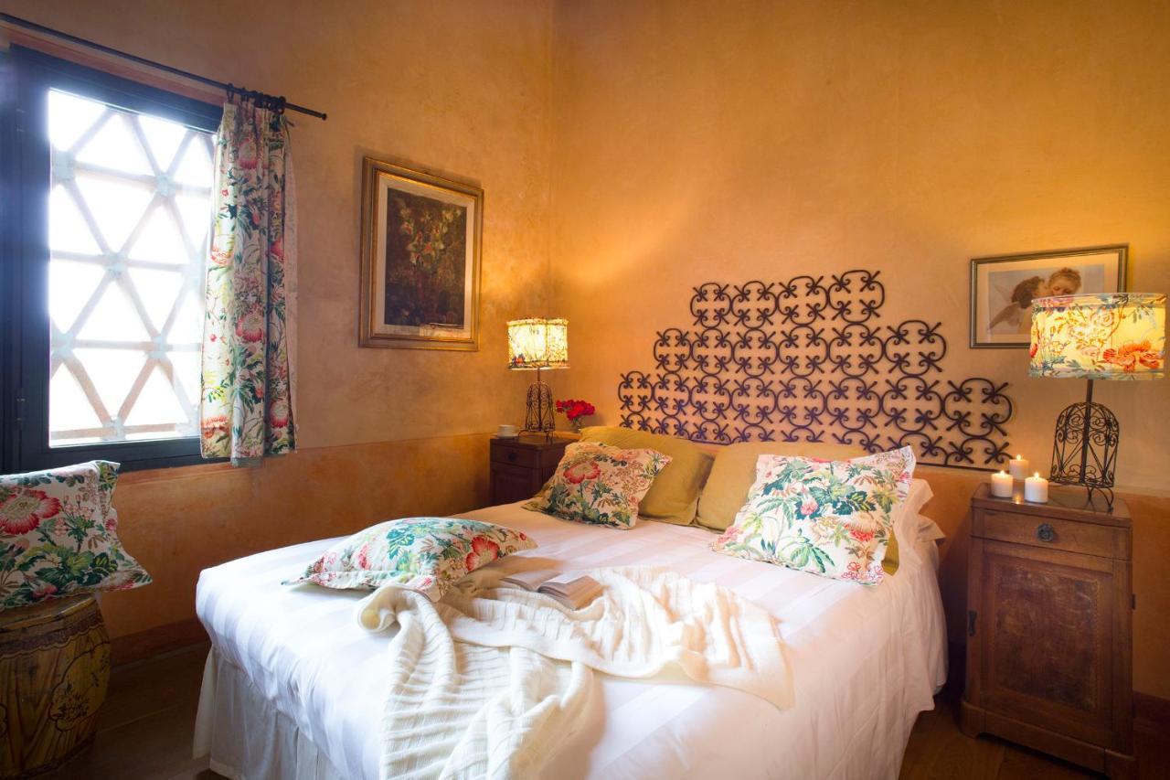 La Canonica Di Cortine Pensionat Barberino di Val dʼElsa Exteriör bild